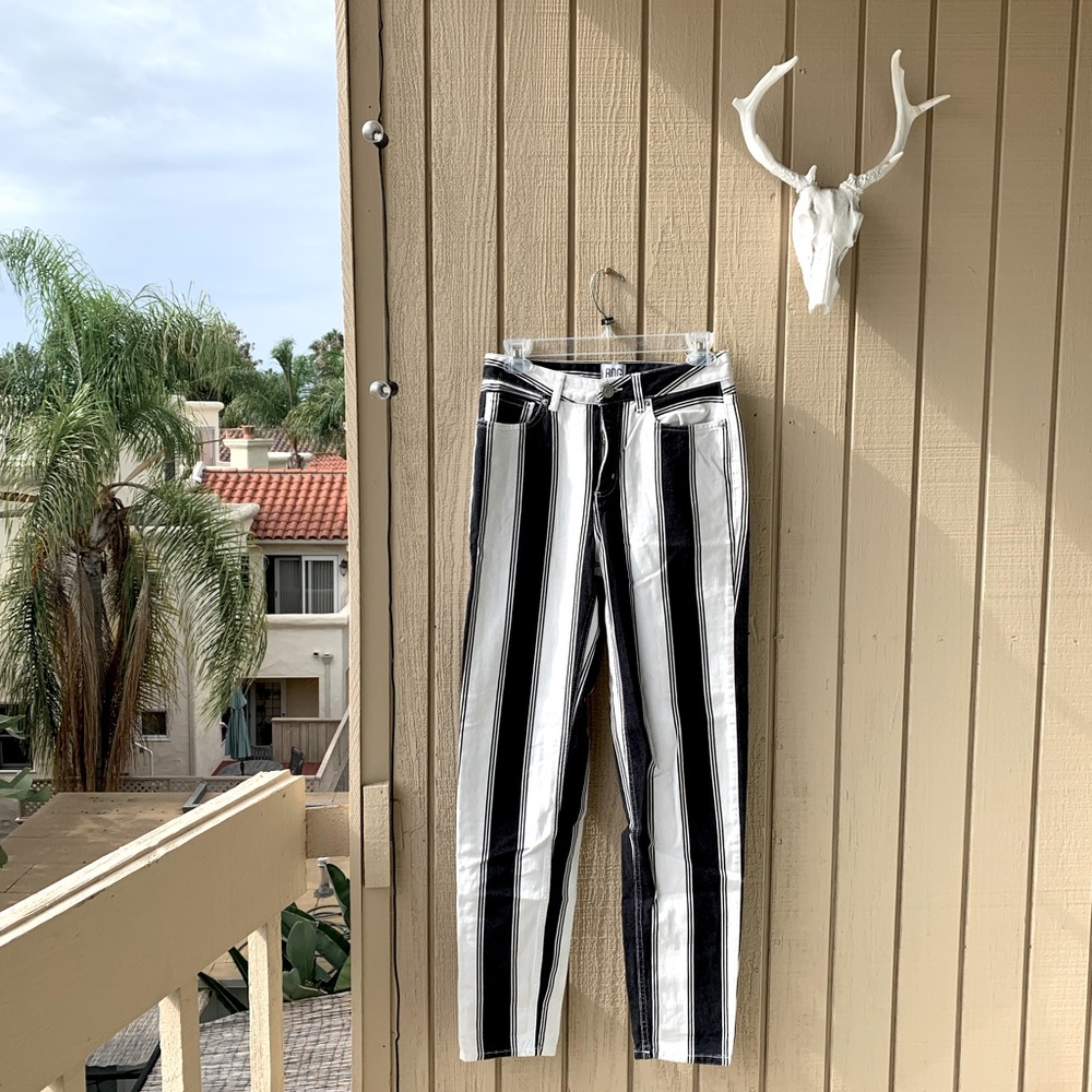 BDG striped jeans size 25